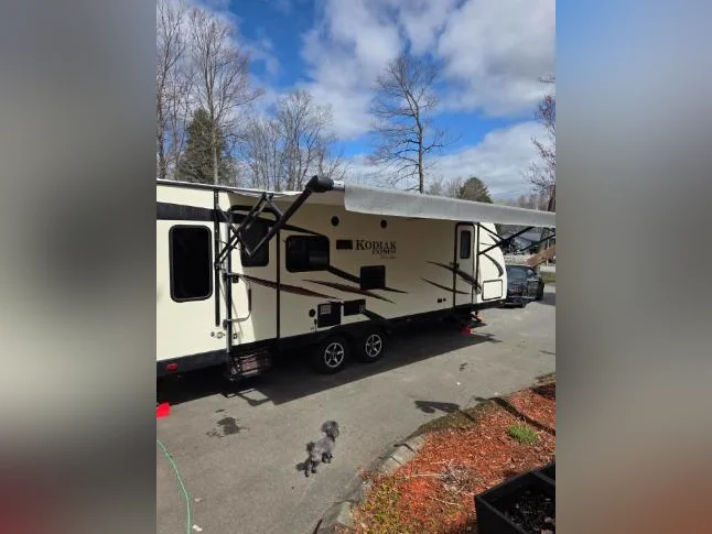 roulotte kodiak 2017 ultra lite 31pi thumbnail 9