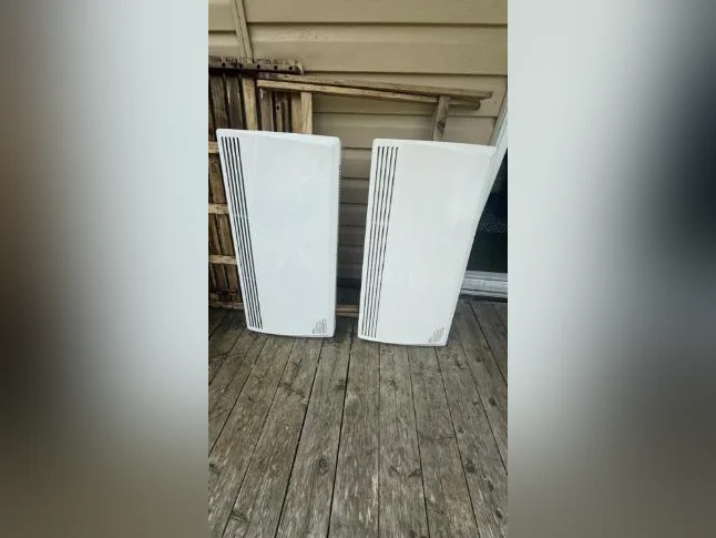 2xConvecteurs et 1 x plinthe électrique