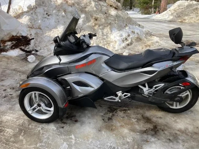 CAN am Spyder thumbnail 4
