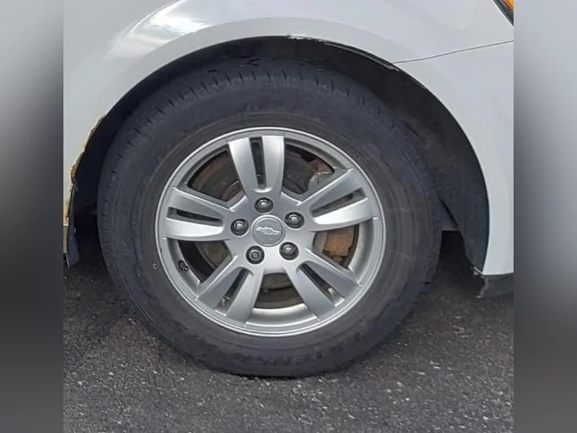 Chevrolet Sonic LT Hatchback 2013 – Manuelle – Unique propriétaire – 231 700 km thumbnail 6