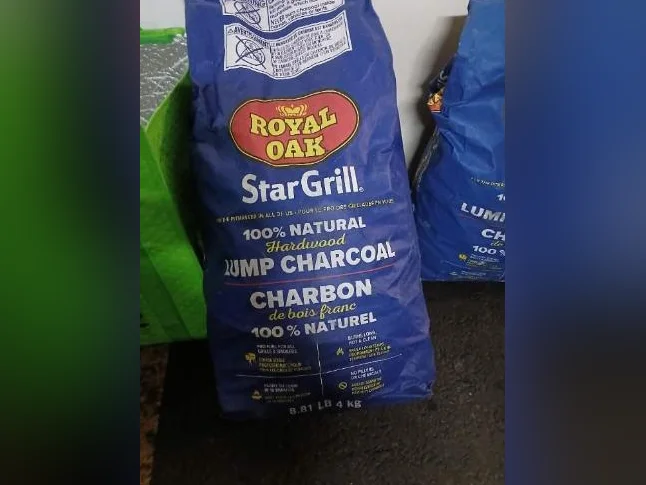 2 sacs de charcoal royal oak  7 livres thumbnail 2