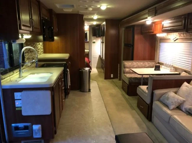 Motorisé Fleetwood Bounder 35E 2007 thumbnail 4