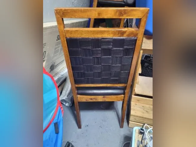 Chaises en bois avec coussin (3) thumbnail 3
