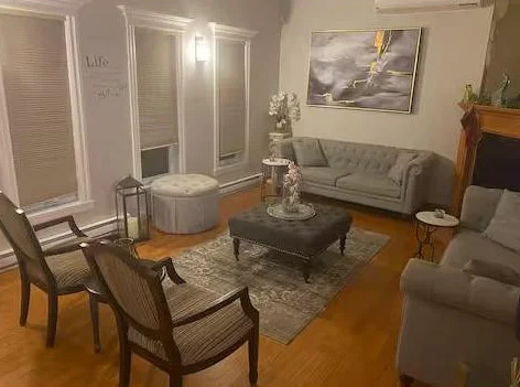 Maison meublée 4 chambres à louer – Repentigny – 3 200 $ tout inclus thumbnail 2