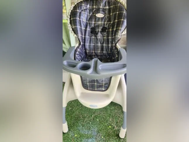 chaise haute pour bébé