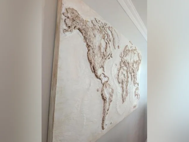 Carte du monde (bas-relief) en drystone sur toile thumbnail 2