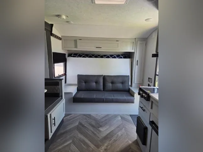 Roulotte Salem FSX 178BHSK 2022 - comme neuve, prête à camper thumbnail 7