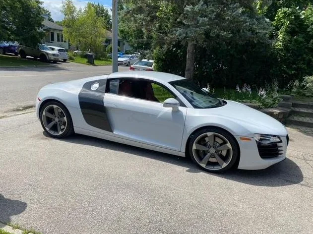 Superbe Audi R8 **MANUELLE** 6-vitesses (gated) 2012 V8 4.2L Coupe thumbnail 9