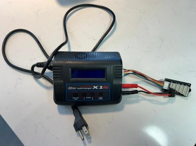 Traxxas Stampede VXL 2 camions avec chargeur et accessoires thumbnail 2