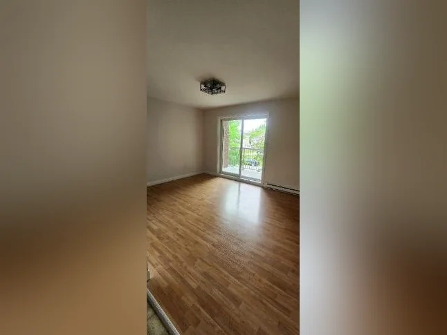Logement 5 1/2 secteur recherché thumbnail 2