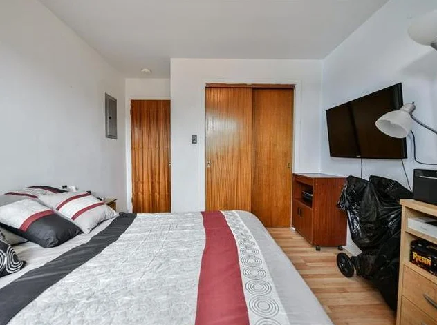 Grand appartement 4 1/2 a louer thumbnail 2