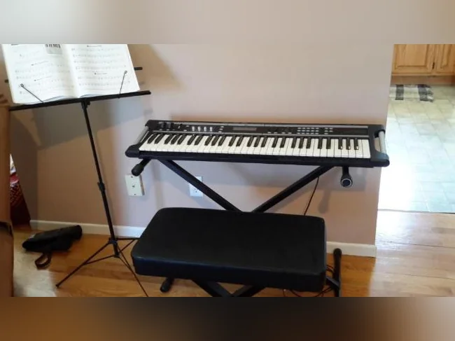 Synthétiseur Korg X 50 état presque neuf thumbnail 2