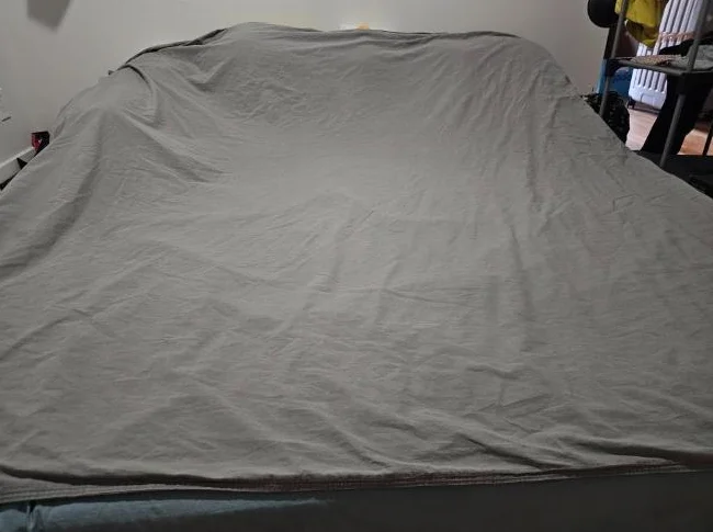Matelas kingsize et coussins