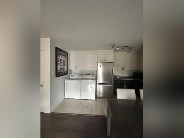 Logement 3 1/2 à louer thumbnail 4