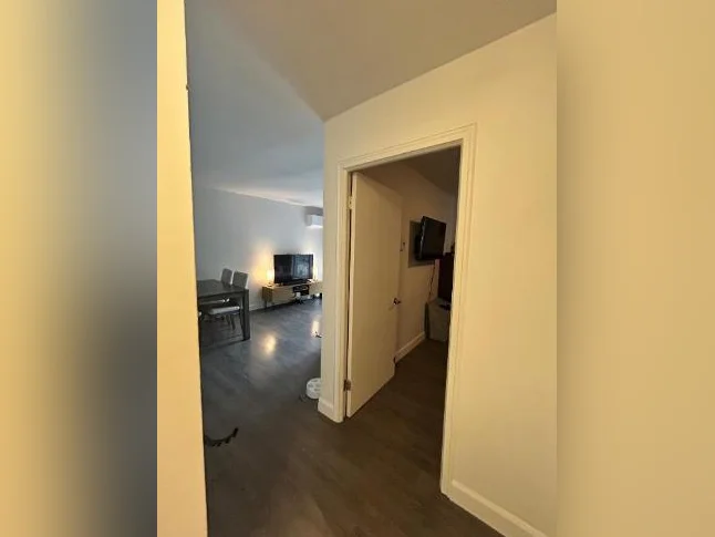 Logement 3 1/2 à louer thumbnail 5