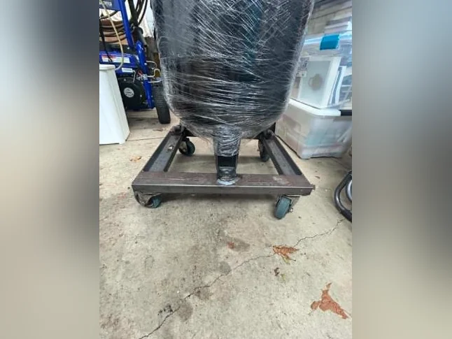 Compresseur d’air stationnaire Airtek – 5 HP – 60 gallons – 240 V (Neuf, encore emballé) thumbnail 8
