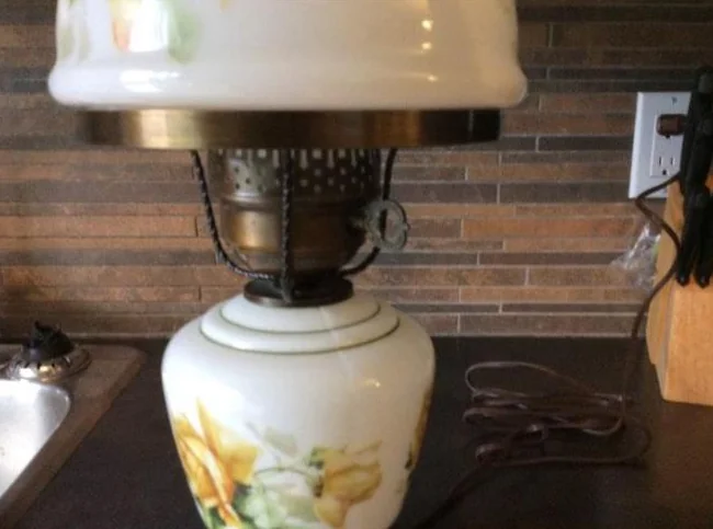 Très belle lampe décorative en verre thumbnail 5