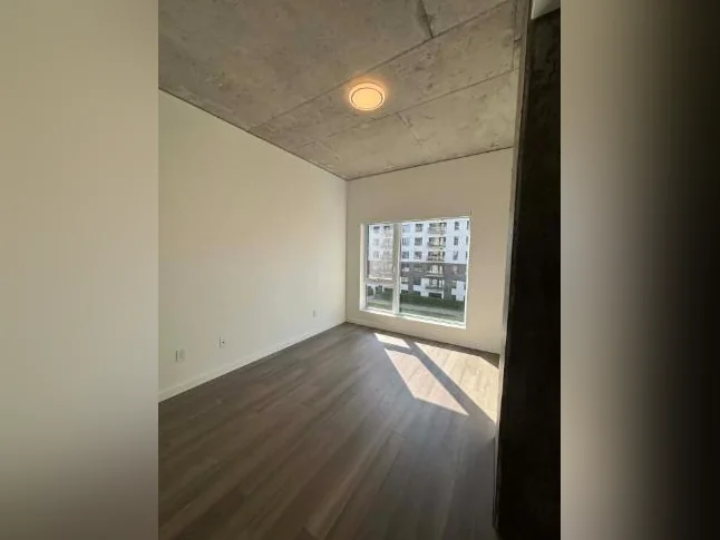Condo locatif à louer thumbnail 7