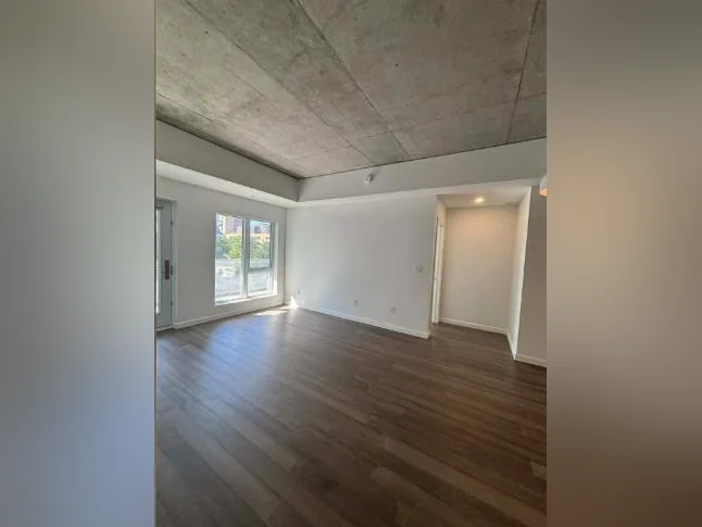 Condo locatif à louer thumbnail 6