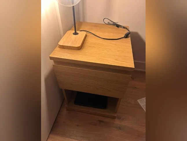 Table de chevet