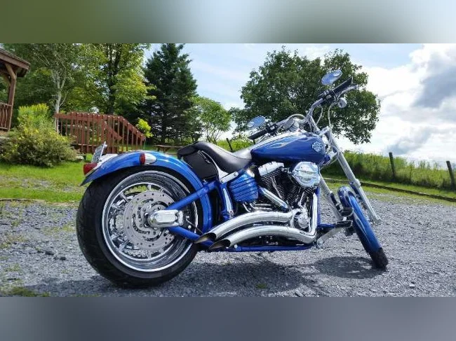 Moto Harley Davidson thumbnail 4