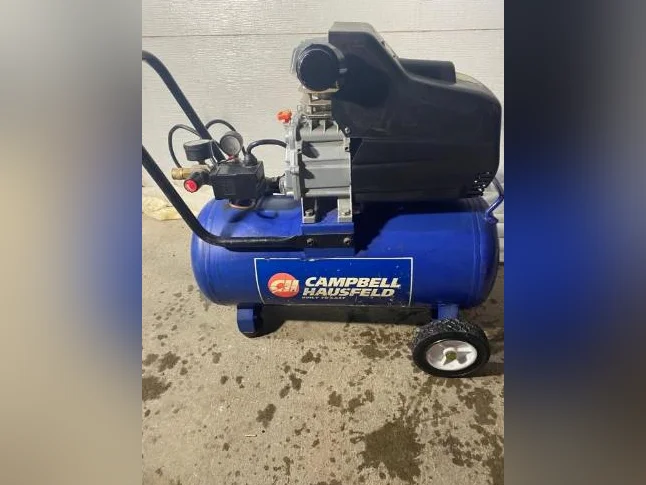 Compresseur 8 gallons très propre fonctionne #1