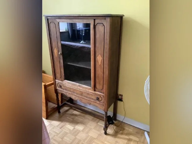 Antique ensemble de salle à dîner thumbnail 2