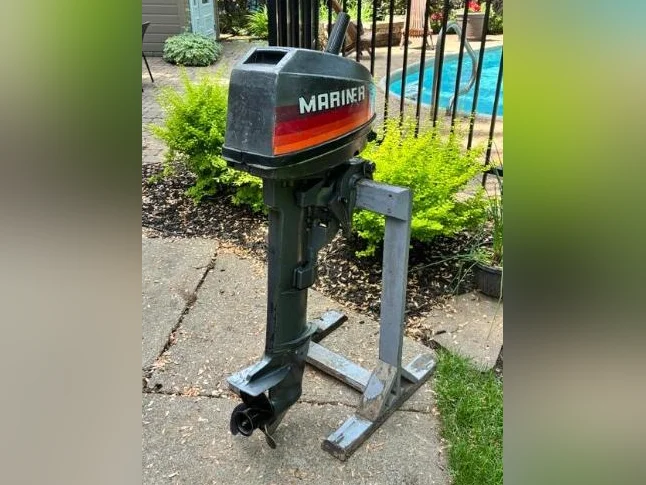moteur Mariner 15hp 2 temps, pied long