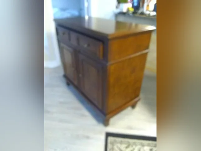 Buffet/bureau très propre, une bonne affaire. thumbnail 5