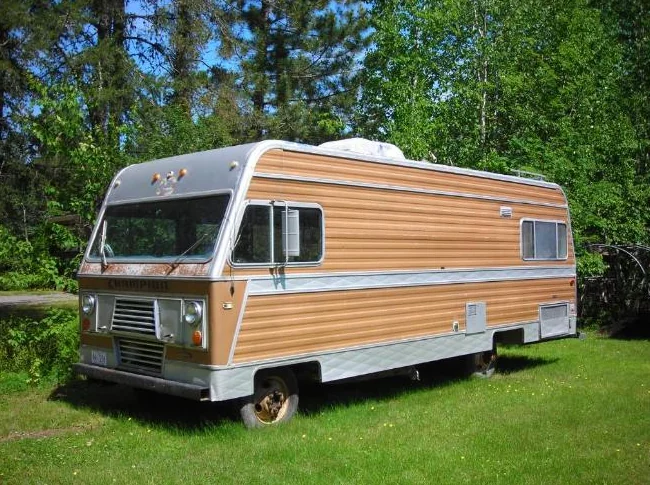 motorise Dodge champion 1975