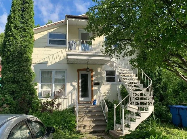 Grand Logement 4-1/2 Lumineux Beauport