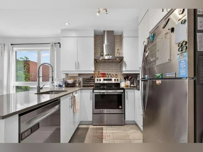🚨 LOCATION DISPONIBLE - 2 𝗠𝗢𝗜𝗦 𝗚𝗥𝗔𝗧𝗨𝗜𝗧 - Hochelaga-Maisonneuve thumbnail 4