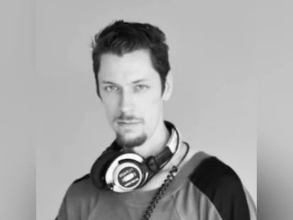 DJ for your Club, Special Event, Wedding and Private Parties thumbnail 4