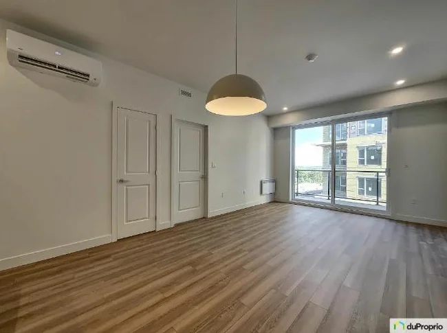 Appartement / Condo - Grand 3 1/2 / stationnement intérieur inclus / 1 mois payé thumbnail 6