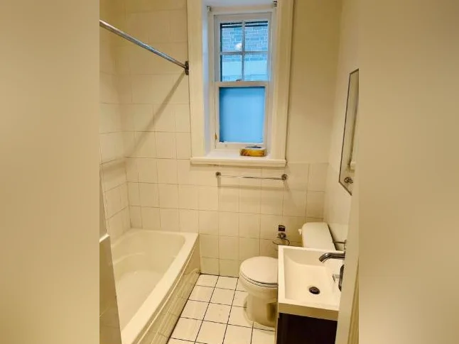 Grand appartement en DSS 3 CC au coeur d'Outremont tout pres du MIL (Université de Montréal) thumbnail 7