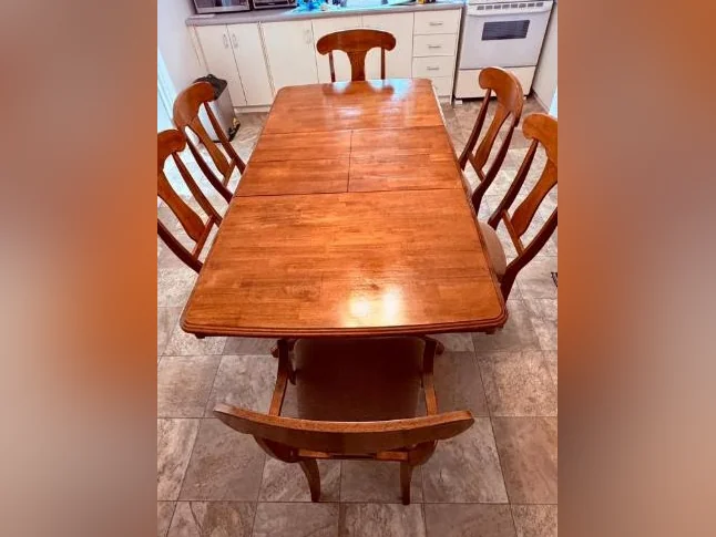 Ensemble de salle à manger Primo – Bois massif – Table extensible + 6 chaises-$500 thumbnail 9