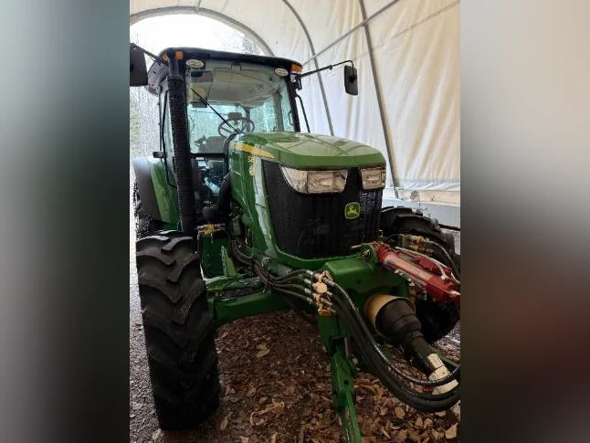 John Deere 5085E avec Attelage 3 point Avant thumbnail 3