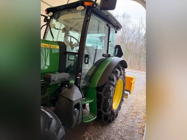 John Deere 5085E avec Attelage 3 point Avant thumbnail 9