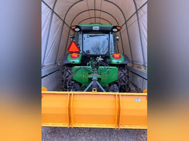 John Deere 5085E avec Attelage 3 point Avant thumbnail 10