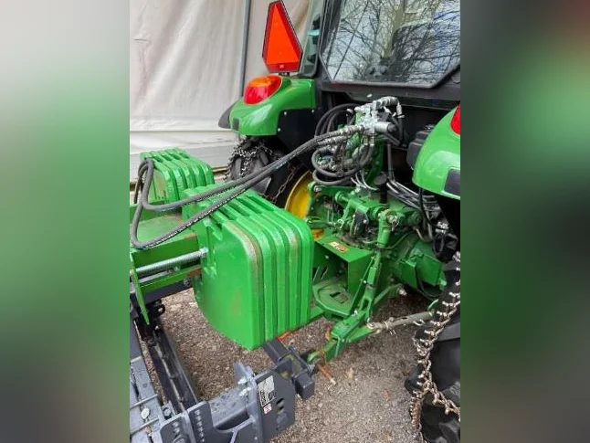 John Deere 5085E avec Attelage 3 point Avant thumbnail 6