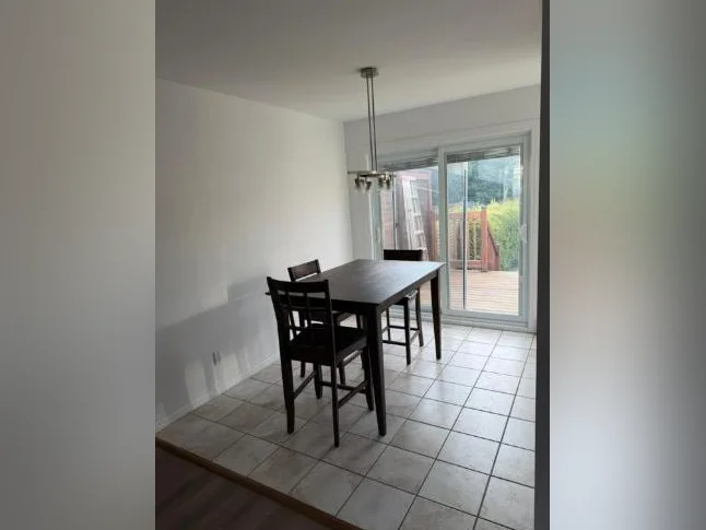 Maison de villes à louer (7 1/2) thumbnail 5