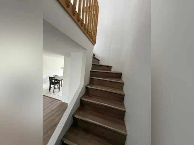 Maison de villes à louer (7 1/2) thumbnail 2