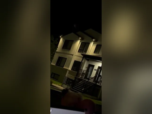 Appartement à louer dernier étage grand 5 1/2 a internet inclus