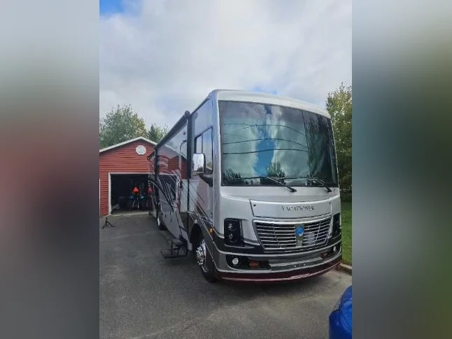 Motorisés holiday rambler vacationer thumbnail 2