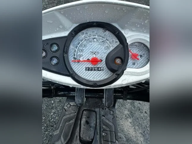 Scooter Yamaha Zuma x thumbnail 4