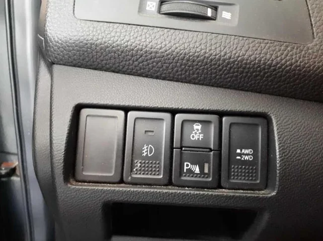 Suzuki – Kizashi – 2013 – 217900 KM – Berline 4 portières – 5 places thumbnail 10