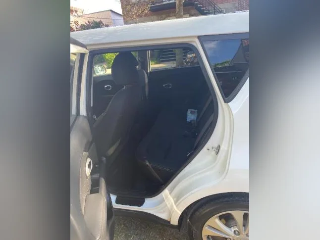 KIA SOUL EX Blanche ( Super AUBAINE) thumbnail 3