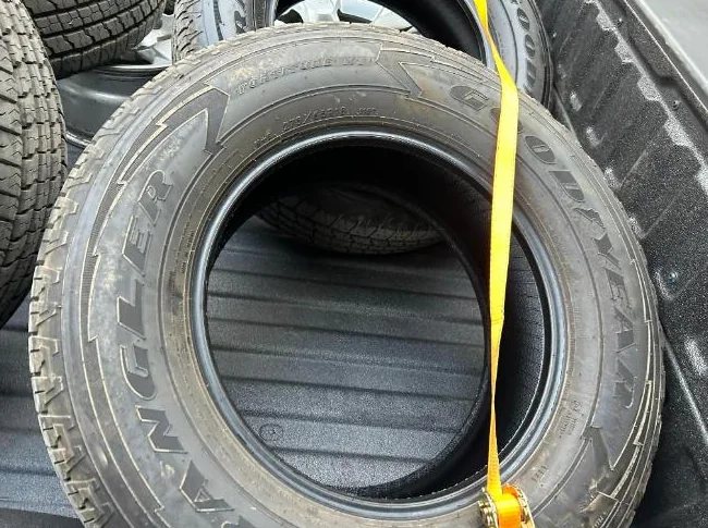 275/65R18 Goodyear Fortitude HT thumbnail 2