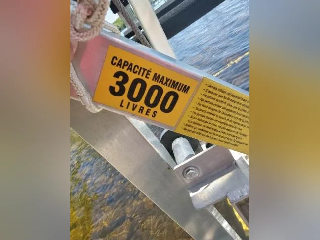 Élévateur bateaux avec roue thumbnail 2