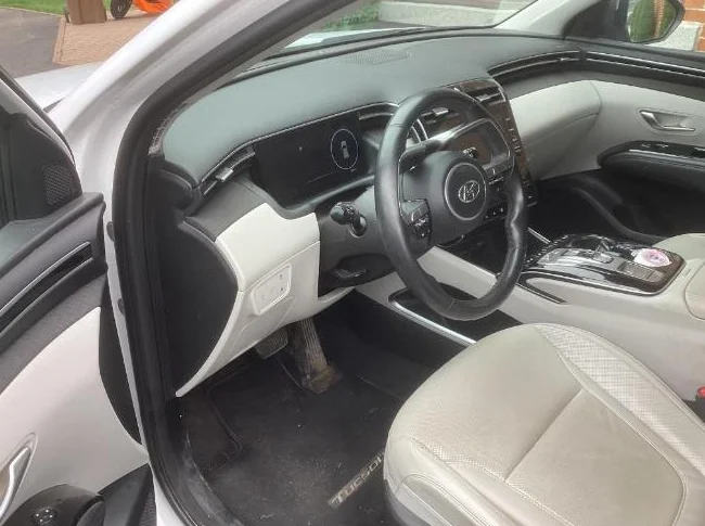 Hyundai Tucson PHEV2022 thumbnail 3